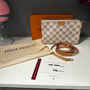‼️SOLD‼️ Louis Vuitton double zip pochette in Damier Azure.
